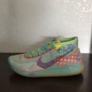 KD 12 EYBL